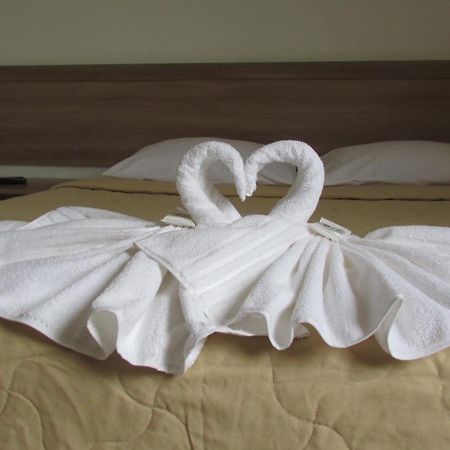 Hotel Oitis Governador Valadares Luaran gambar