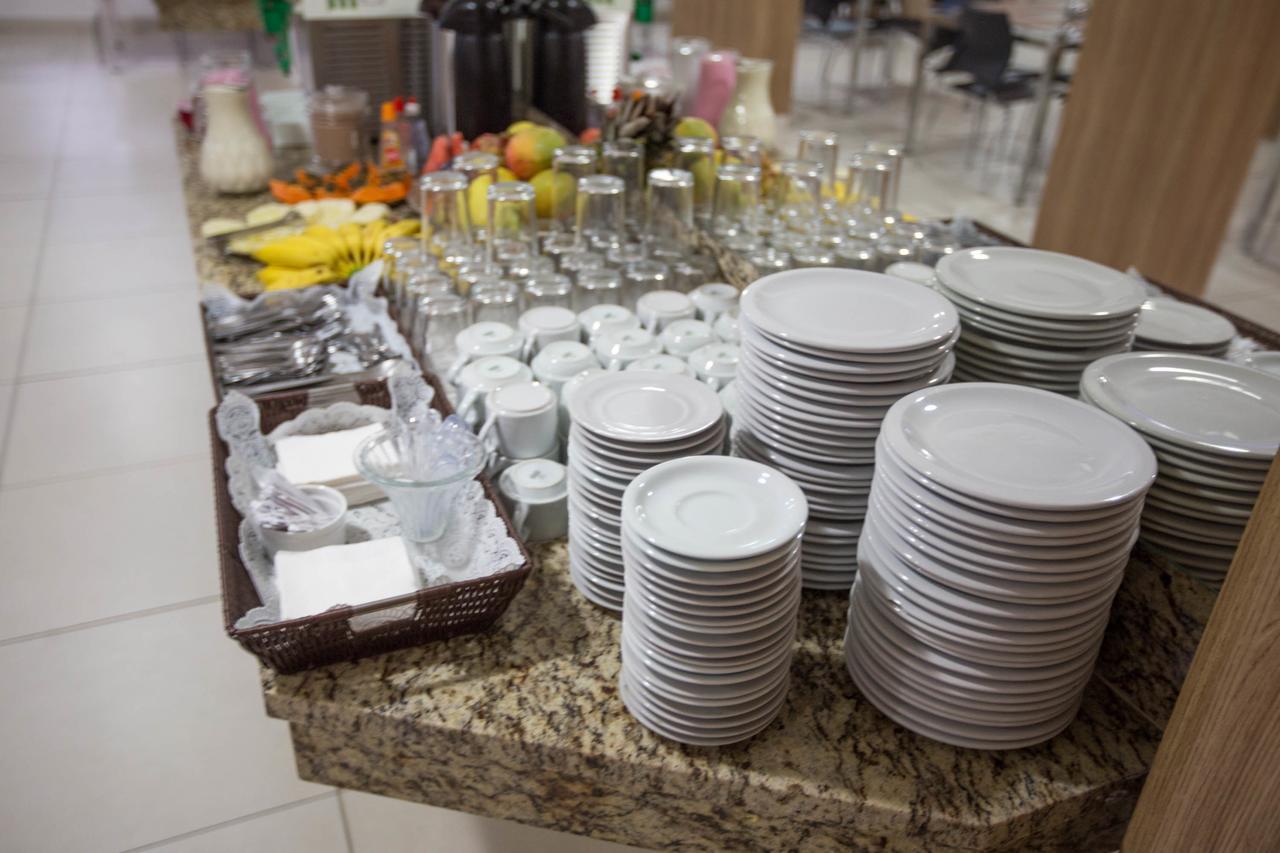 Hotel Oitis Governador Valadares Luaran gambar